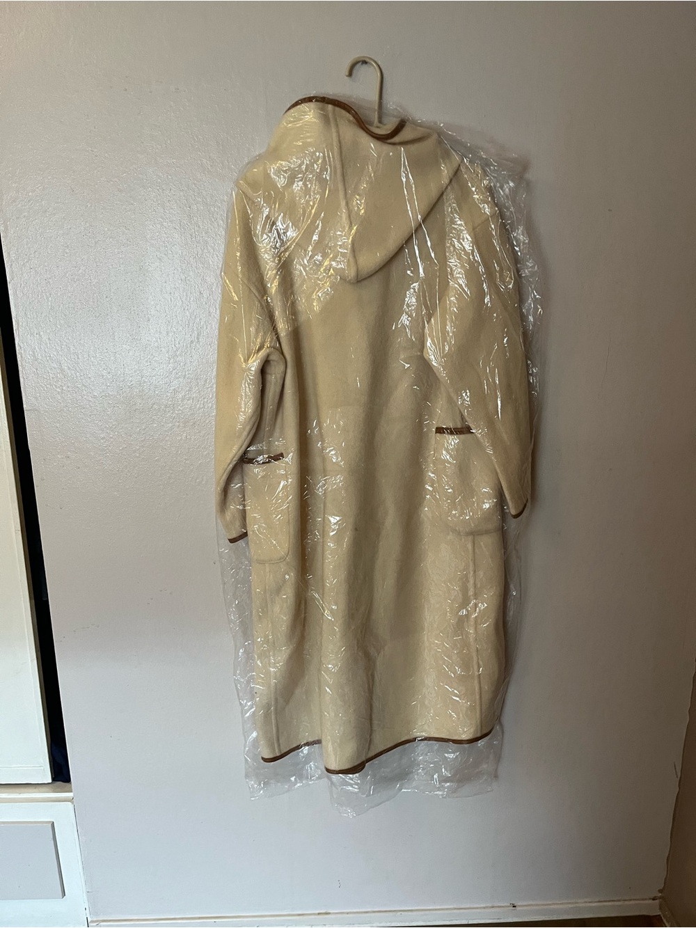 Vintage 70’s Cream Hooded Wool Cape Coat with Brown Trim - Picture 5 of 7